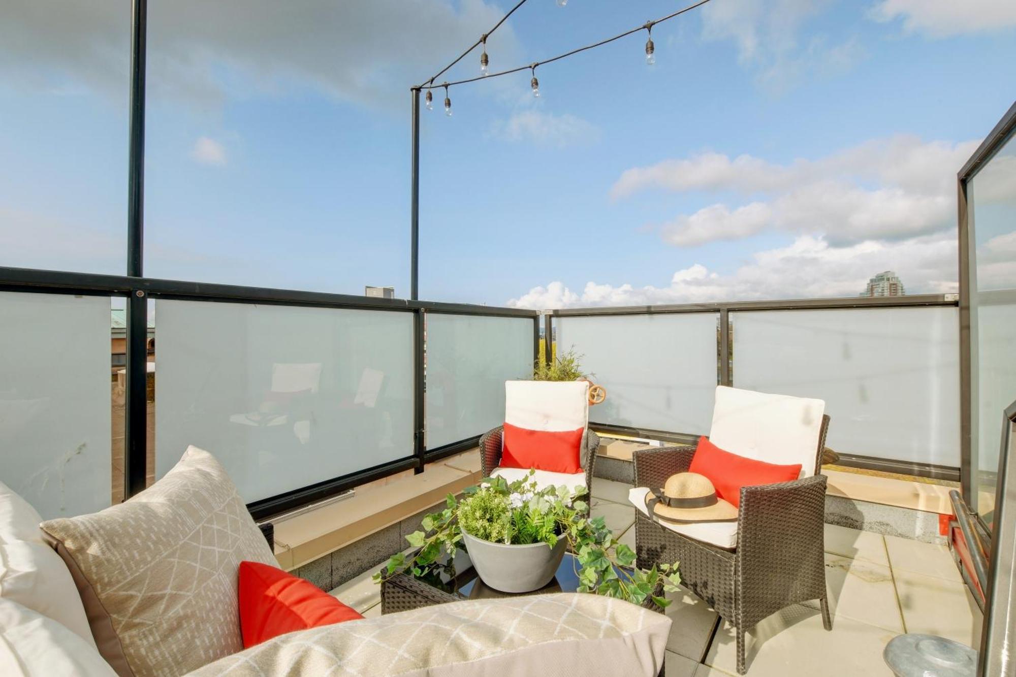 Victoria'S Parliamentary Suite With Private Rooftop Patio & Harbour View Exterior foto